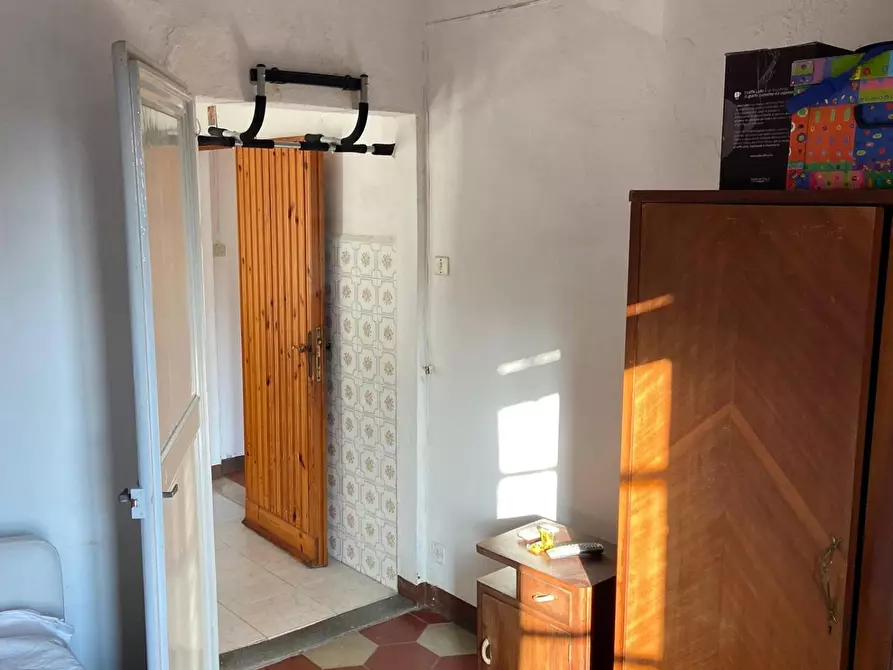 intera palazzina in vendita a Calci in zona Tre Colli