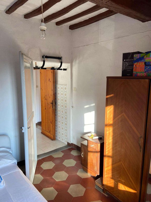 intera palazzina in vendita a Calci in zona Tre Colli