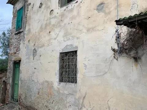casa indipendente in vendita a Calci in zona Villa