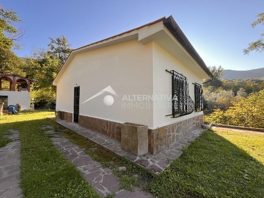 casa indipendente in vendita a Calci in zona Villa