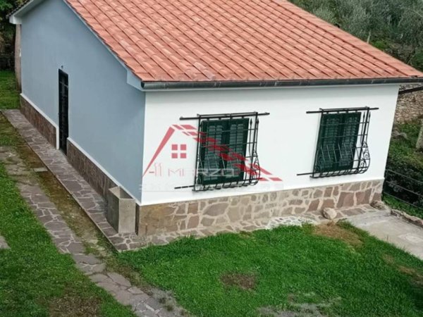 casa indipendente in vendita a Calci in zona Villa