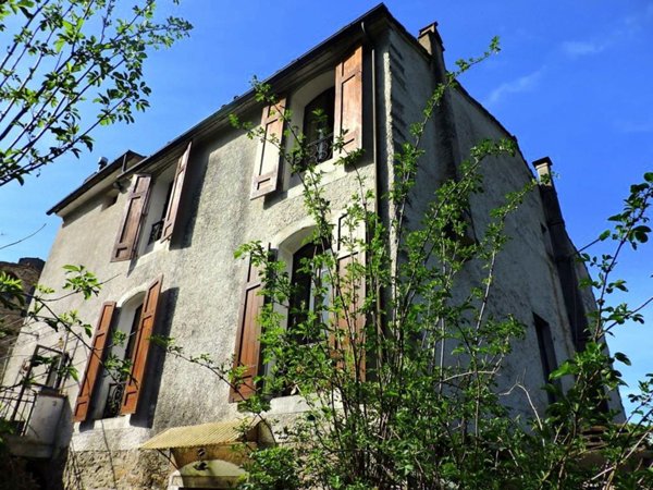 casale in vendita a Calci in zona Villa