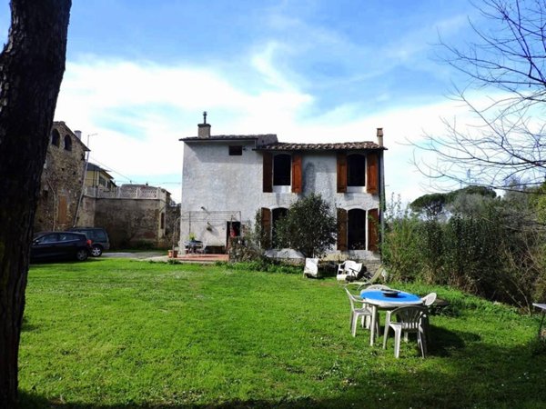casale in vendita a Calci in zona Villa