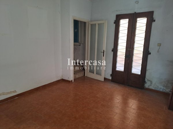 intera palazzina in vendita a Calci in zona Villa