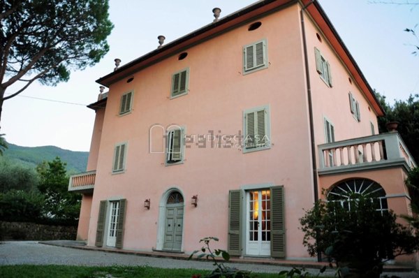 casa indipendente in vendita a Calci in zona Villa