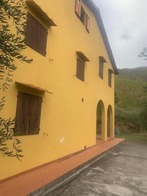 casa indipendente in vendita a Calci in zona Villa