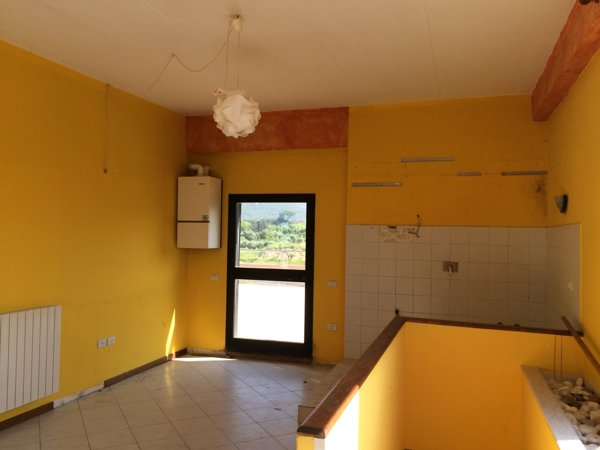 casa indipendente in vendita a Calci in zona Villa