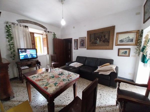 casa indipendente in vendita a Calci in zona Villa