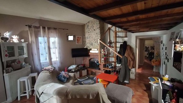 appartamento in vendita a Calci in zona Villa