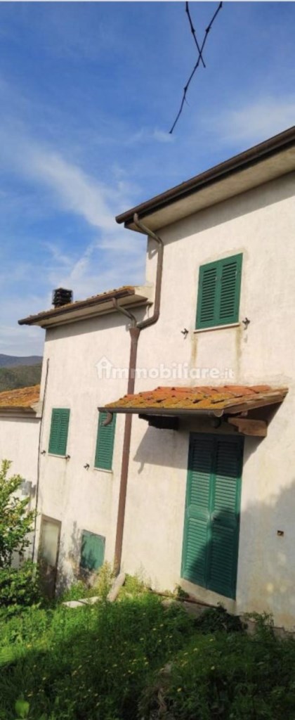 casa indipendente in vendita a Calci in zona Villa