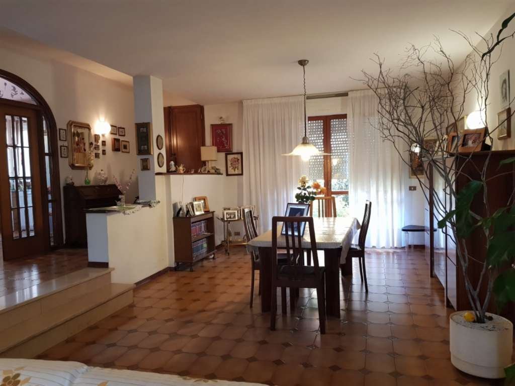 casa indipendente in vendita a Calci in zona Villa