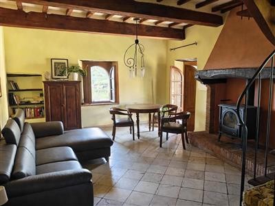 casa indipendente in vendita a Calci in zona Villa
