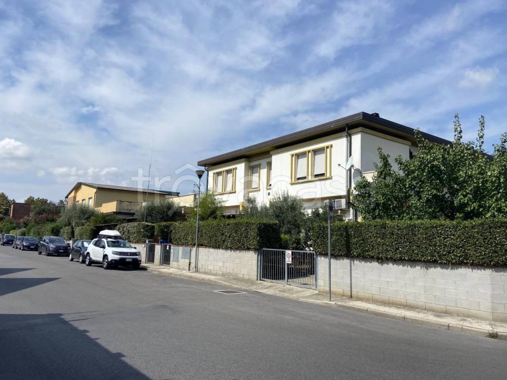 appartamento in vendita a Calcinaia