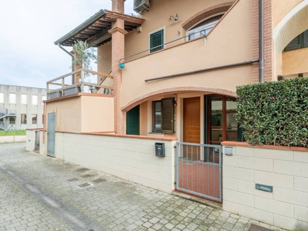 appartamento in vendita a Calcinaia in zona Sardina
