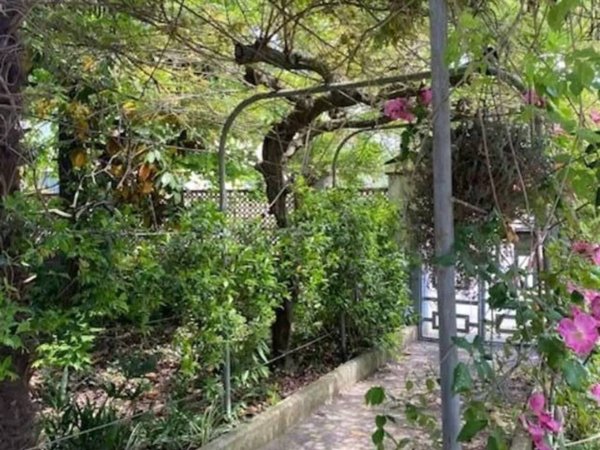 casa indipendente in vendita a Calcinaia in zona Fornacette