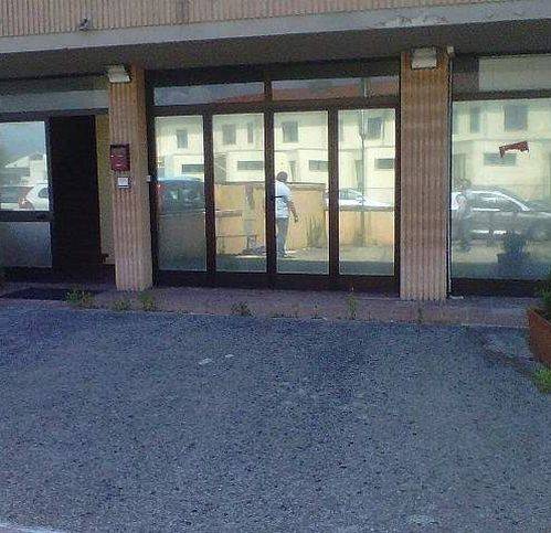 negozio in vendita a Calcinaia