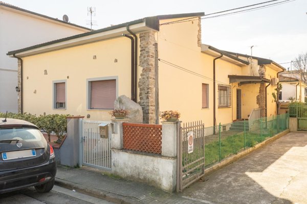 appartamento in vendita a Calcinaia in zona Fornacette