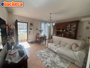 casa indipendente in vendita a Calcinaia in zona Fornacette