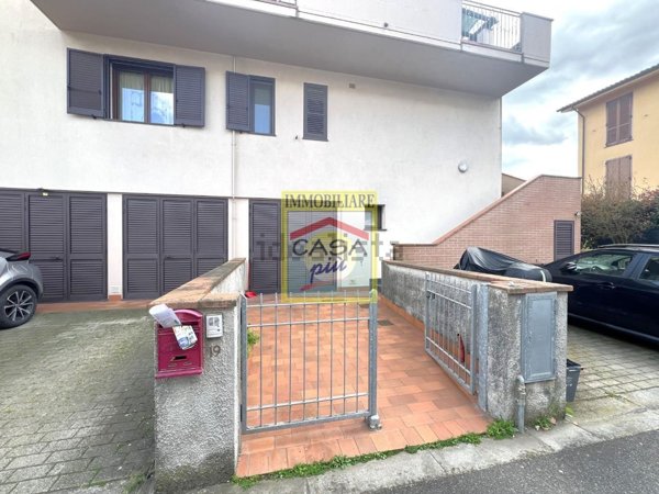 appartamento in vendita a Calcinaia in zona Fornacette