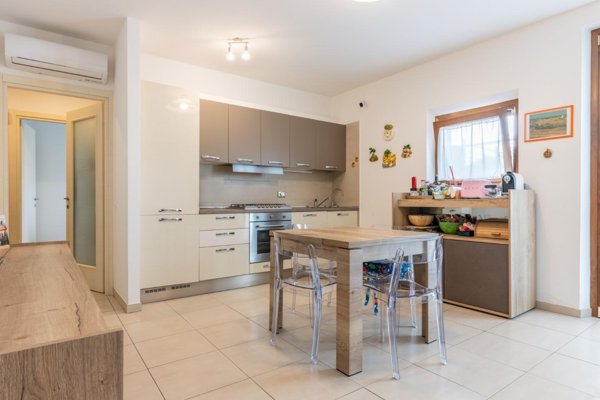 appartamento in vendita a Calcinaia in zona Fornacette