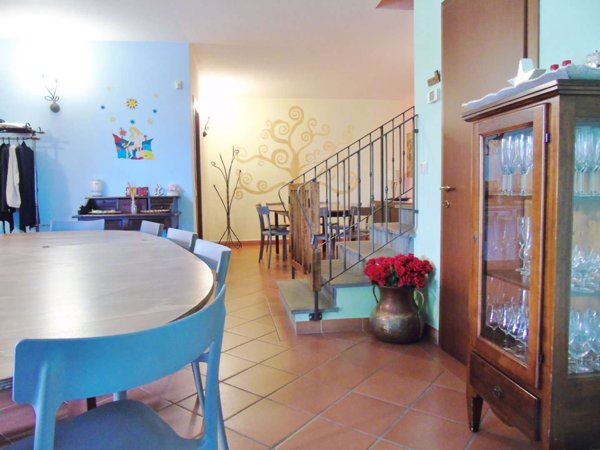 casa indipendente in vendita a Calcinaia
