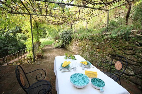 casa indipendente in vendita a Calcinaia