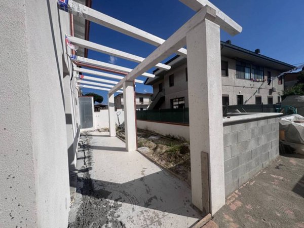 casa indipendente in vendita a Calcinaia