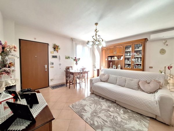 casa indipendente in vendita a Calcinaia in zona Fornacette