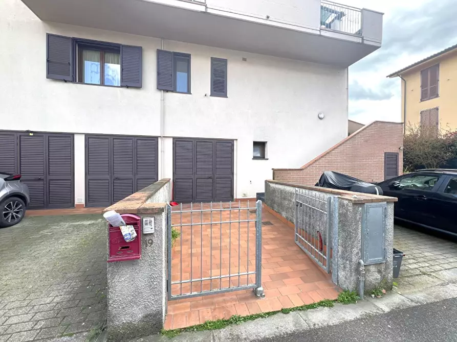 appartamento in vendita a Calcinaia in zona Fornacette