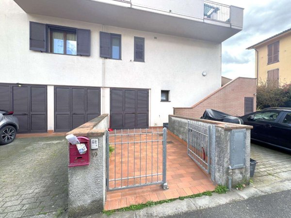 appartamento in vendita a Calcinaia in zona Fornacette