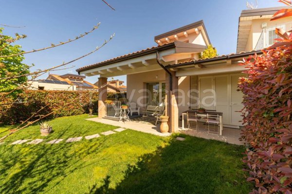 casa indipendente in vendita a Calcinaia