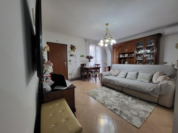 casa indipendente in vendita a Calcinaia in zona Fornacette