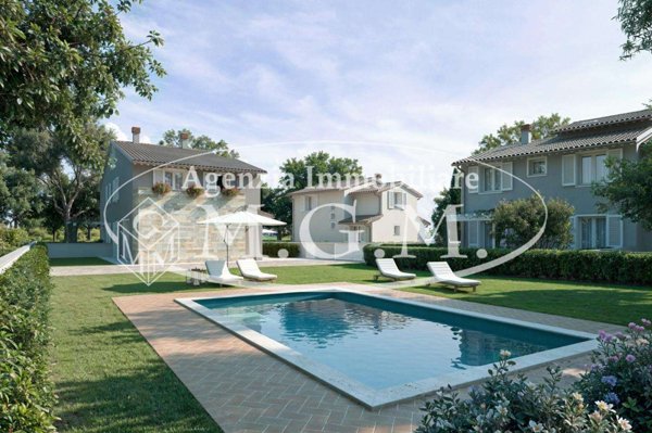 casa indipendente in vendita a Calcinaia