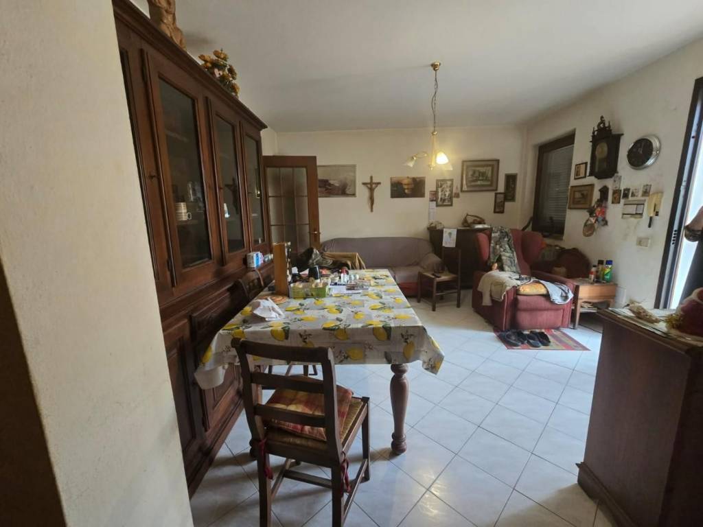 appartamento in vendita a Calcinaia in zona Fornacette