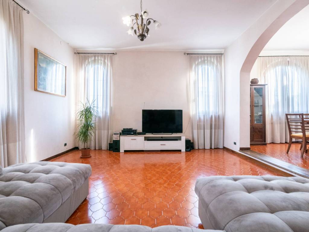 casa indipendente in vendita a Calcinaia