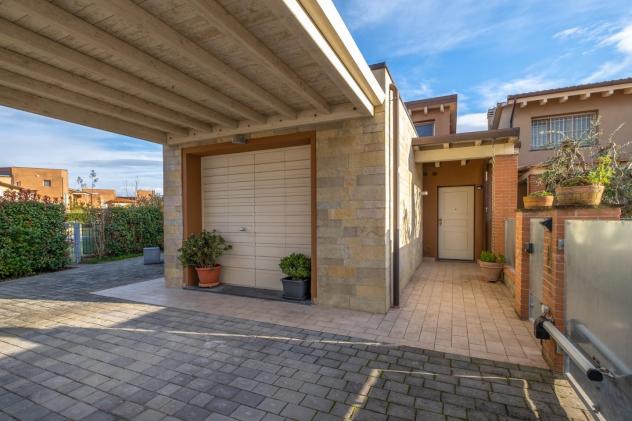 casa indipendente in vendita a Calcinaia