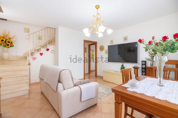 casa indipendente in vendita a Calcinaia in zona Fornacette