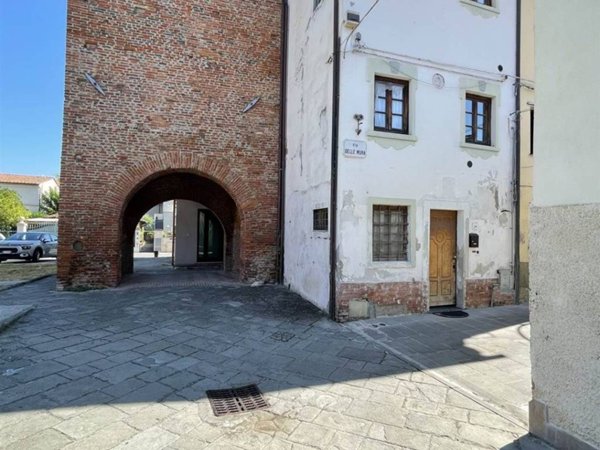 casa indipendente in vendita a Calcinaia