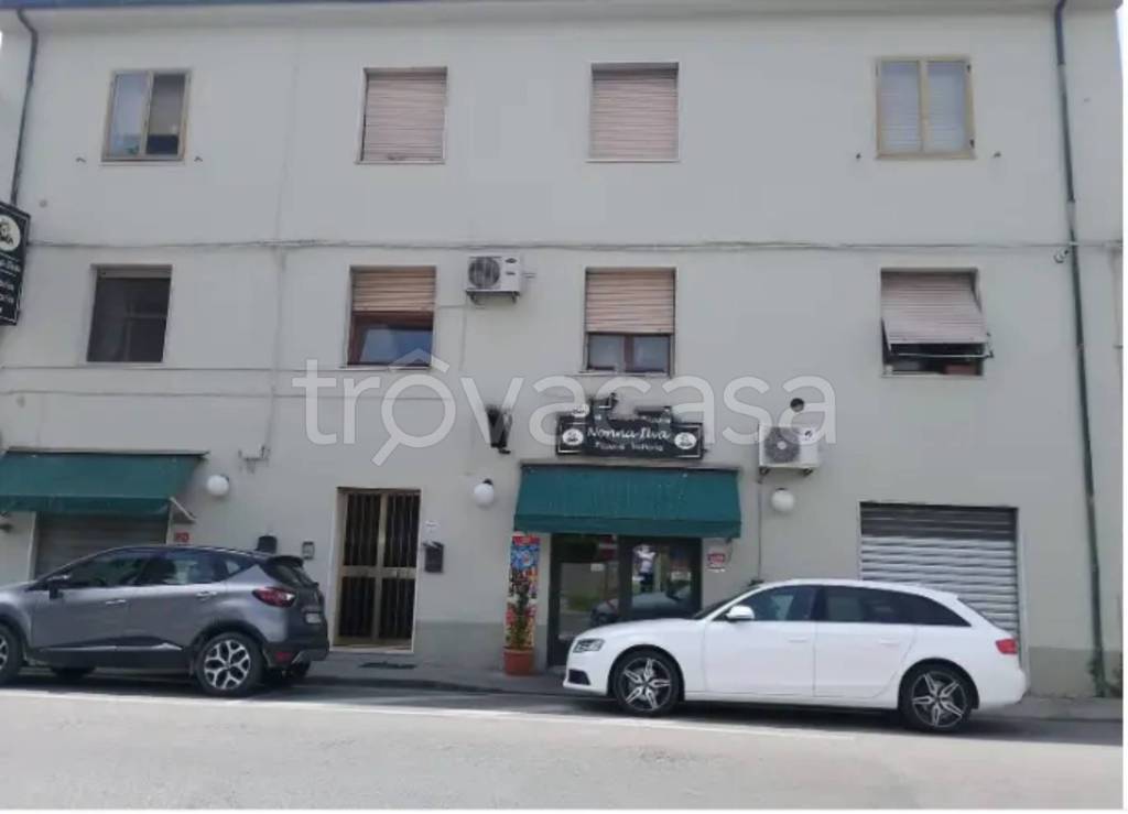 appartamento in vendita a Calcinaia in zona Fornacette