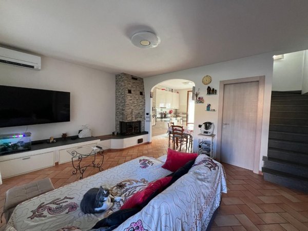 casa indipendente in vendita a Calcinaia in zona Fornacette