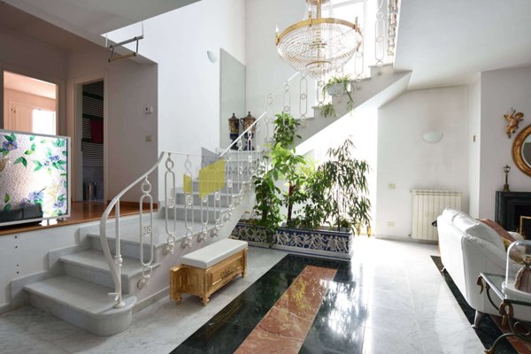 casa indipendente in vendita a Calcinaia