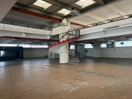 negozio in vendita a Calcinaia