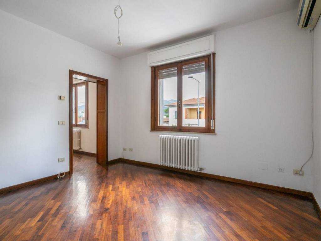 appartamento in vendita a Calcinaia in zona Fornacette