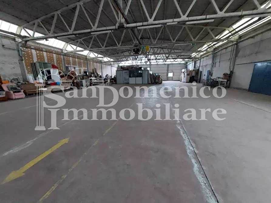 capannone in vendita a Calcinaia