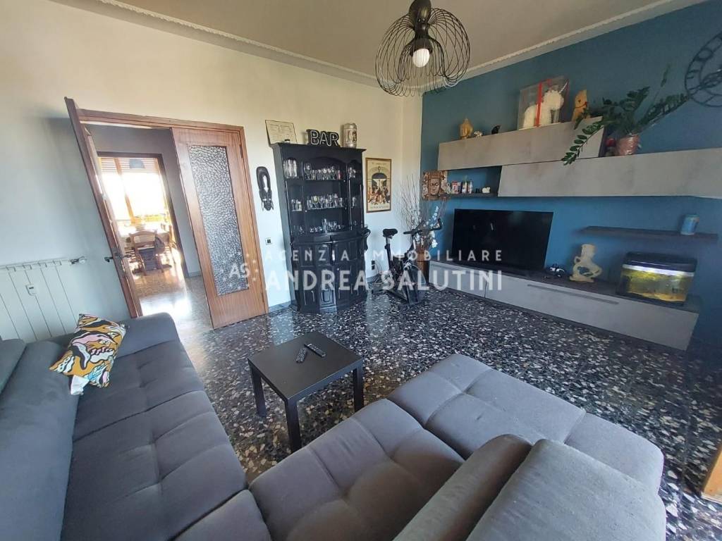 appartamento in vendita a Calcinaia in zona Fornacette