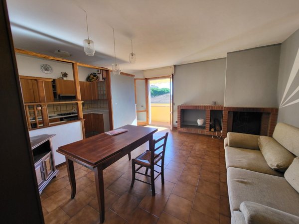 appartamento in vendita a Calcinaia in zona Fornacette