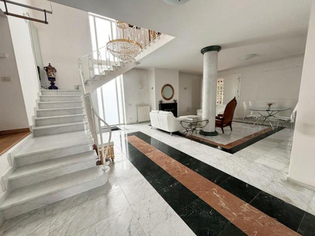 casa indipendente in vendita a Calcinaia