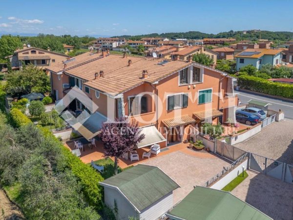 casa indipendente in vendita a Calcinaia