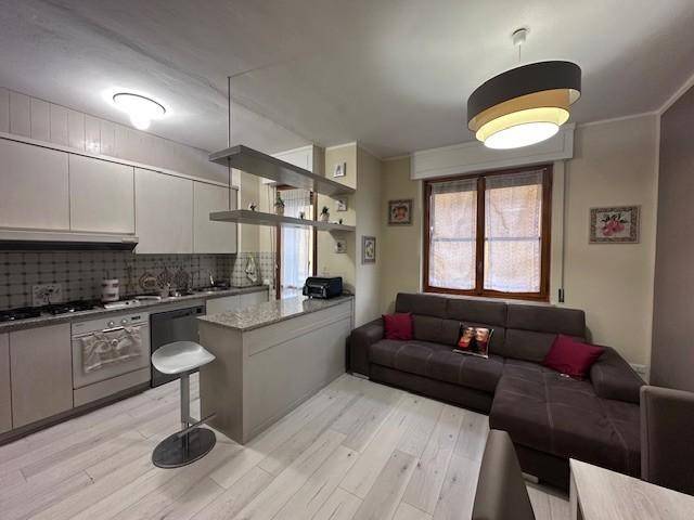 appartamento in vendita a Calcinaia in zona Fornacette