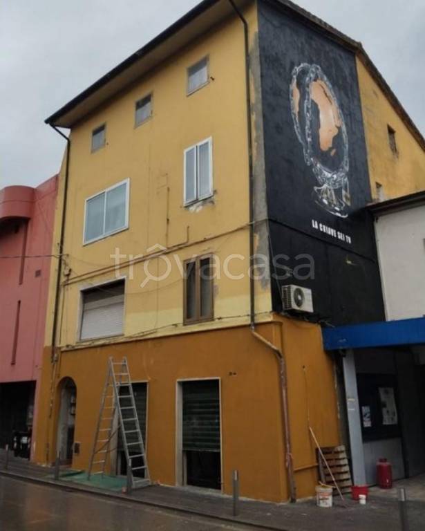 appartamento in vendita a Calcinaia in zona Fornacette